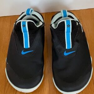 Nurse Nike Zoom Pulse Black Teal Tint